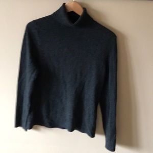 Beautiful cashmere turtleneck